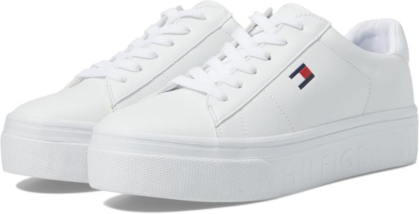 Tommy Hilfiger Women's Bueri Sneaker